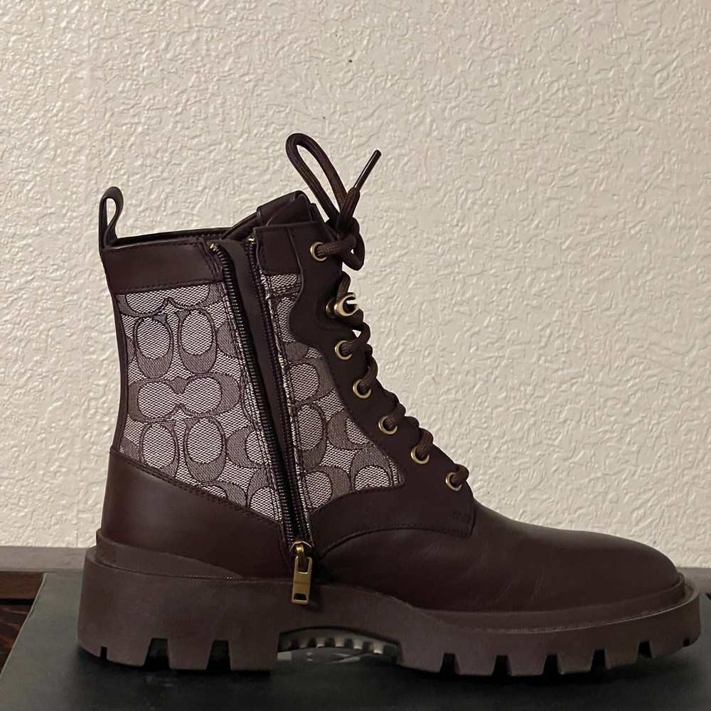 Citysole Lace Up Boot In Signature Jacquard